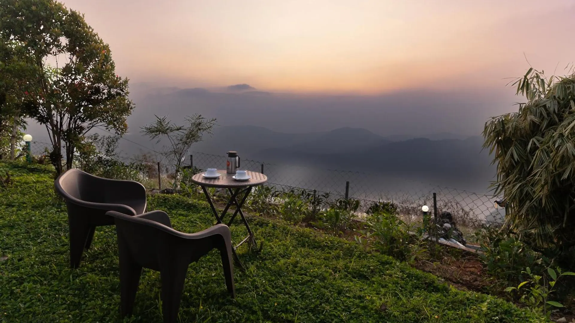 Avadale Idukki - Stag Groups Not Allowed 2*,  India