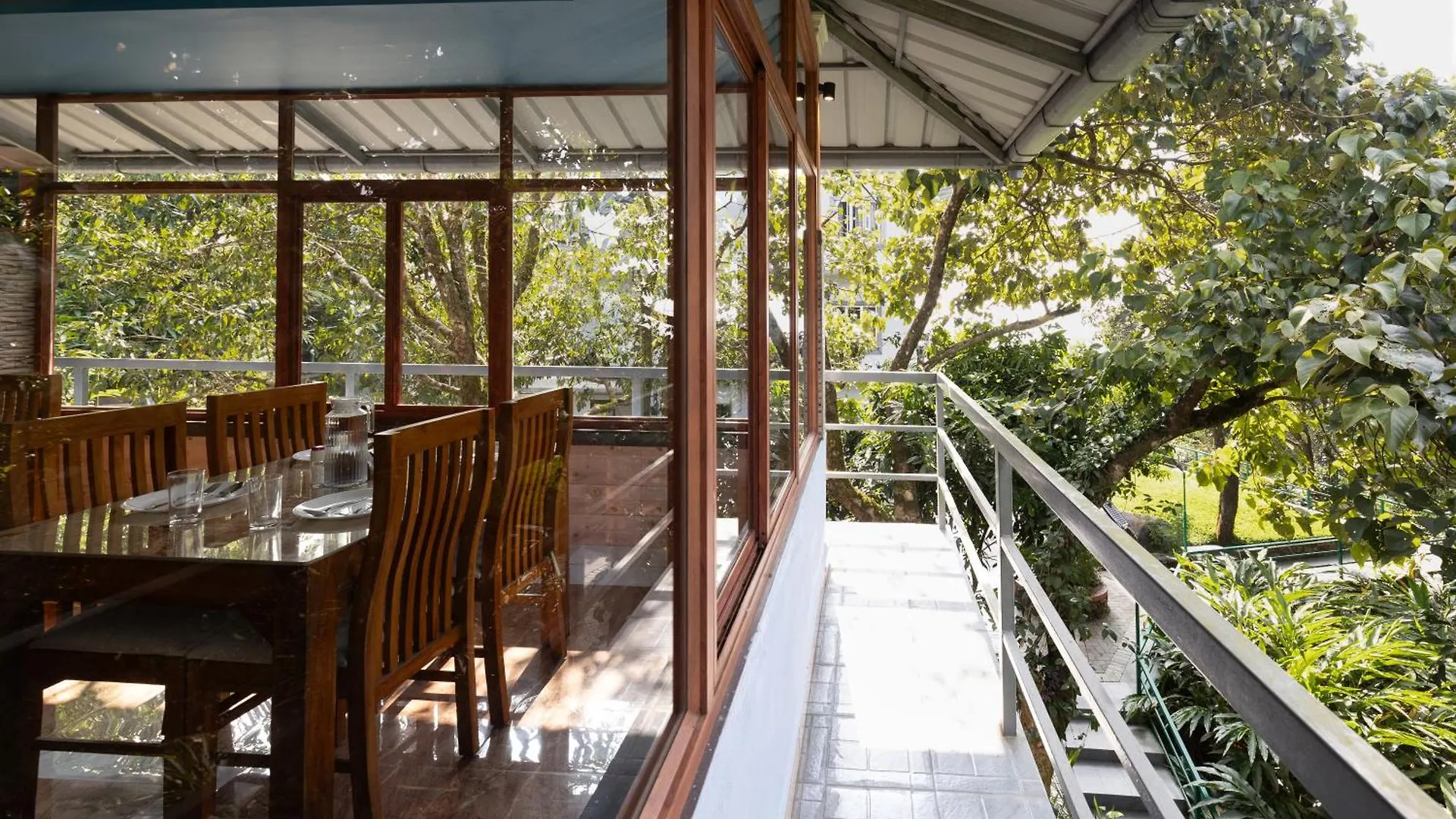 Hotel Avadale Idukki - Stag Groups Not Allowed