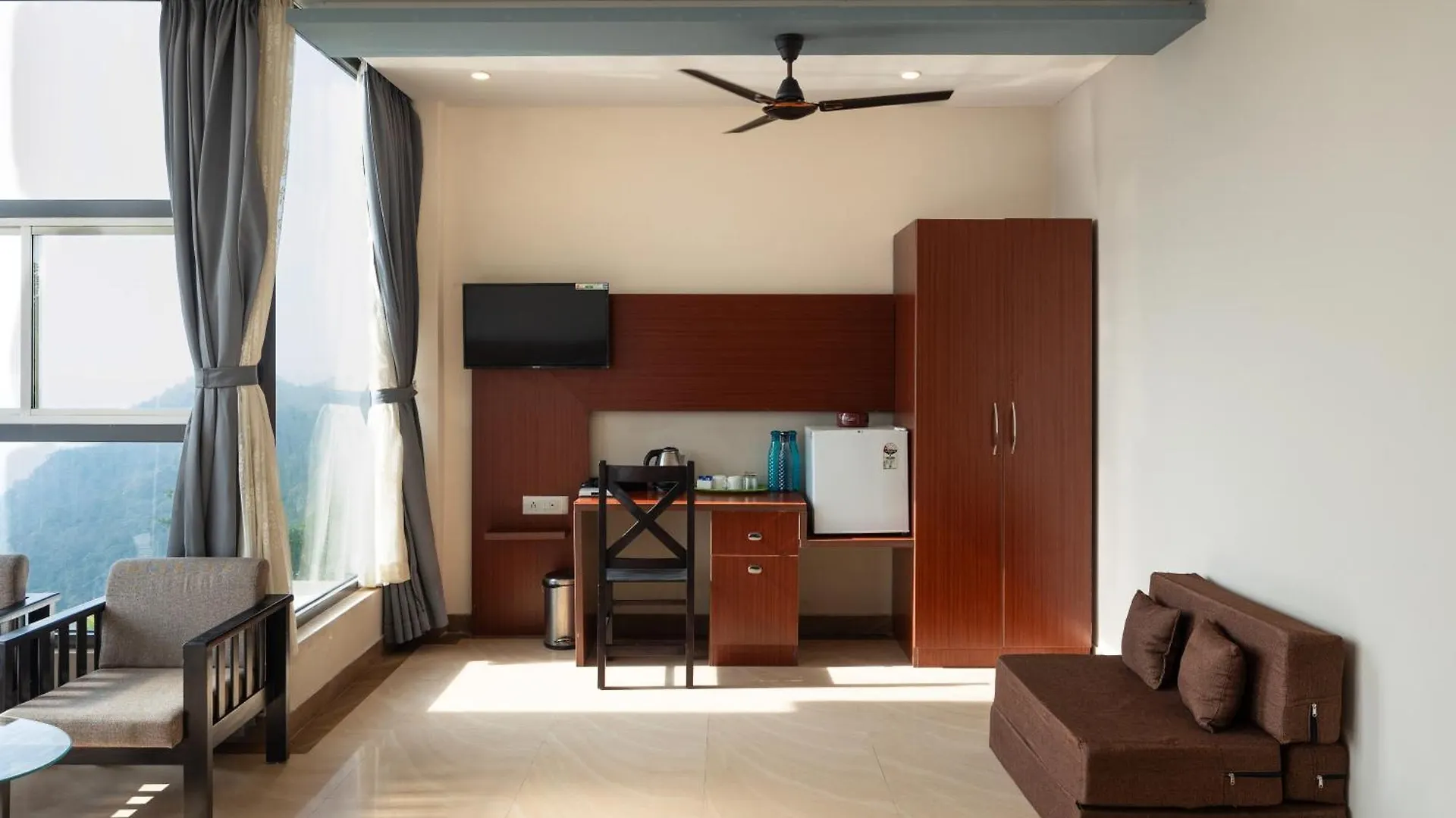 ** Hotel Avadale Idukki - Stag Groups Not Allowed India