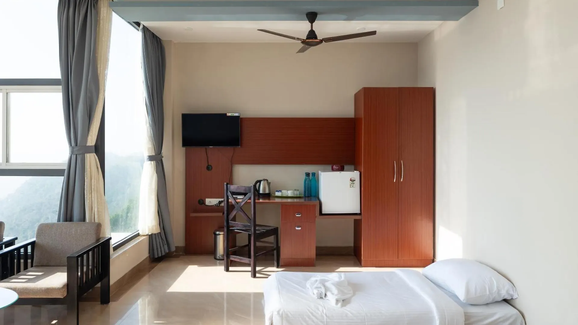 Hotel Avadale Idukki - Stag Groups Not Allowed